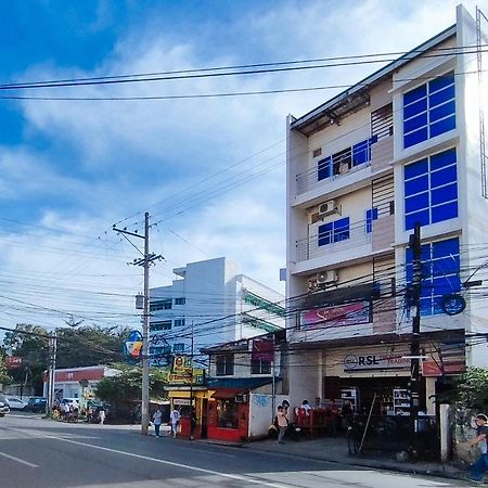 Reddoorz @ Rsl Transient House Iloilo Hotel Exterior foto